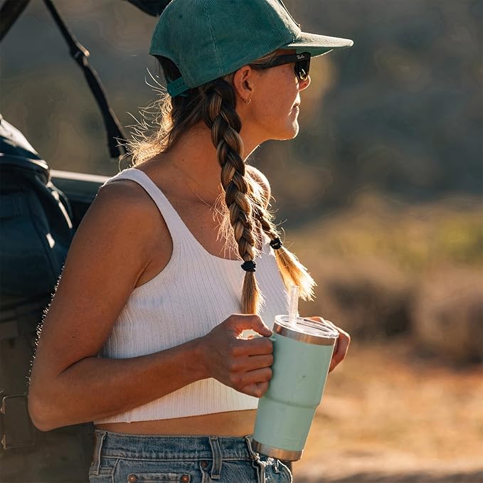YETI Rambler 25 oz Tumbler with Handle and Straw Lid, Travel Mug Water Tumbler, Vacuum Insulated Cup with Handle, Stainless Steel, Big Sky Blue - Image 2