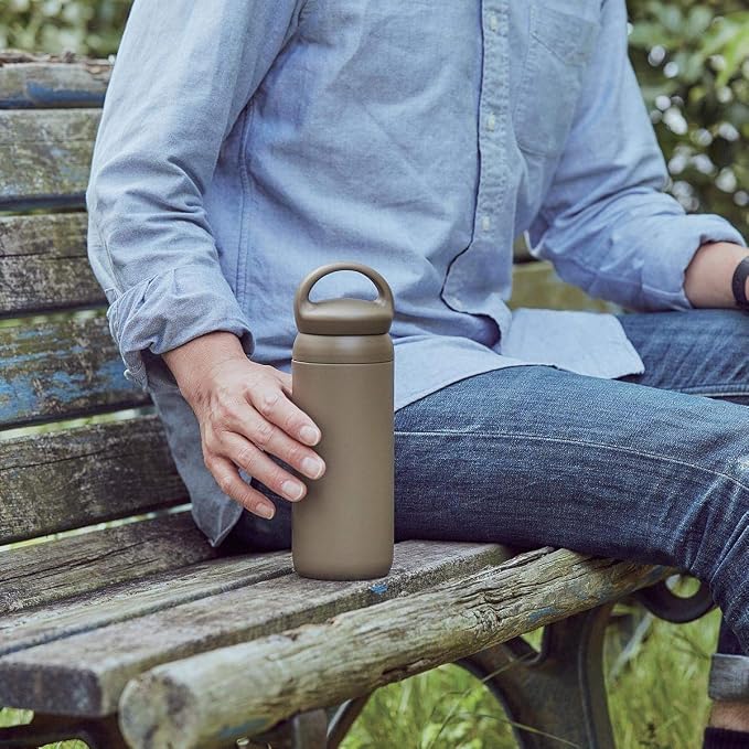 KINTO 21094 Day-off Tumbler, 16.9 fl oz (500 ml), Navy, Double Wall Vacuum Construction, Thermal and Cold Insulation, Water Bottle - Image 2