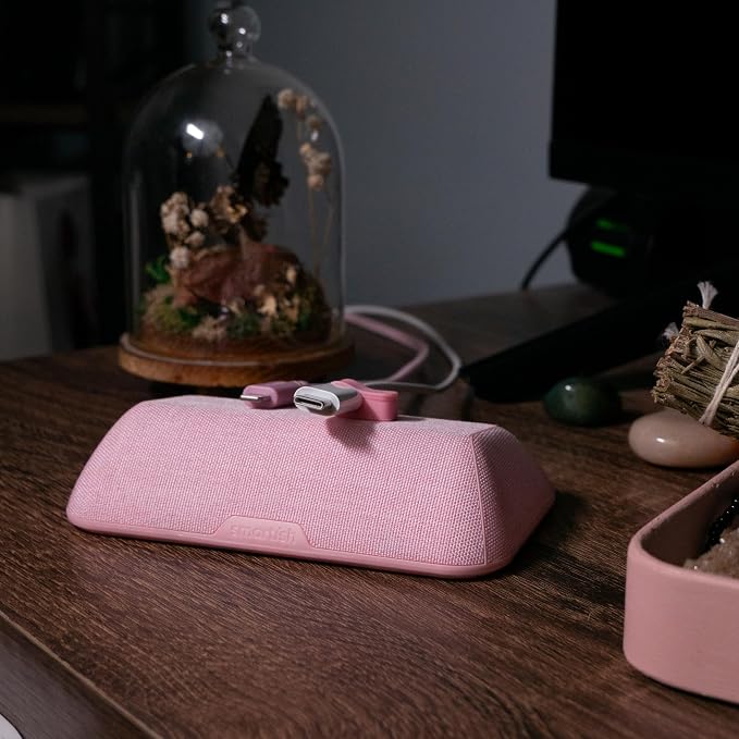 Smartish® Magnetic Cord Holder - Image 8